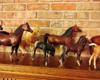 Selection of plastic horses.  DO NOT HAVE BREYER INSIGNIA.