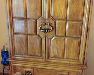 Dressing Highboy chest