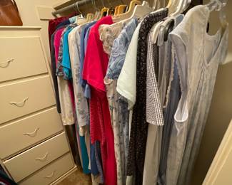 Ladies Gowns, Housecoats.  Size L