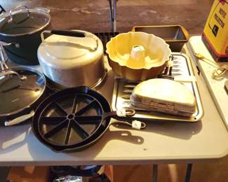 Misc cookware.