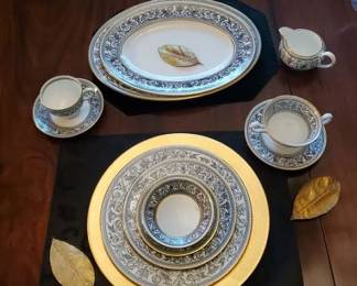 Wedgwood dinner service in Florentine pattern