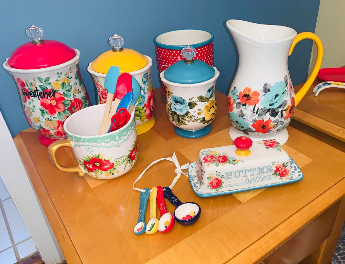 Challedon Estate by Estate Sales Supreme starts on 10/27/2023