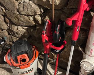 Shop Vac, Cordless Garden and Lawn Tools