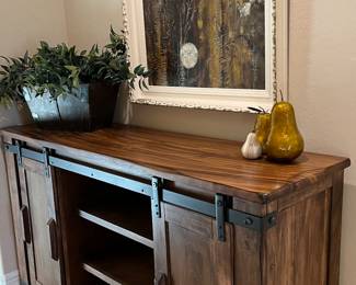 Farmhouse 60" Server w Barn Doors