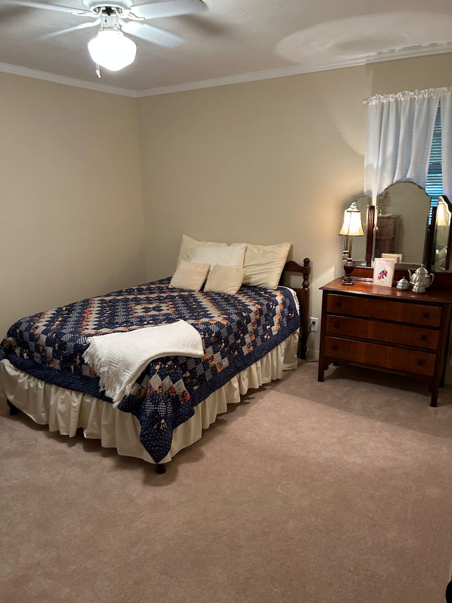 Estate Sale in Bridgeport, TX starts on 10/13/2023