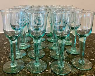 (19) Art Glass White Wine Glasses