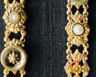 Grandmother's Buttons Bracelets