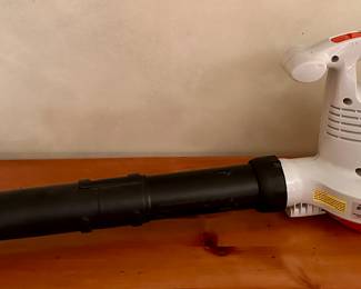 Stihl BGE 61 Electric Blower