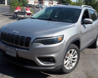 2019 Jeep Cherokee SUV, (3.2-L V-6), 90,141 Miles
