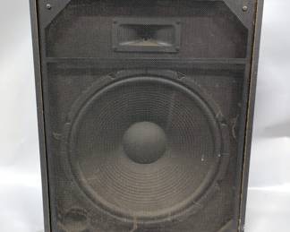 Realistic PA-100 Model #40-1412A, 18.5" W x 23.5" H