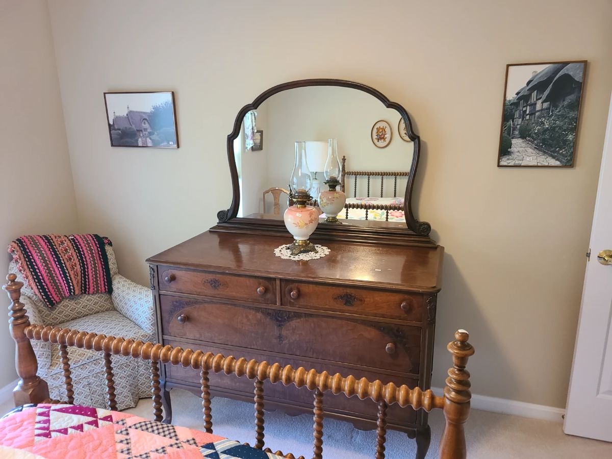 Clean Olmsted Falls Estate Sale starts on 10/13/2023