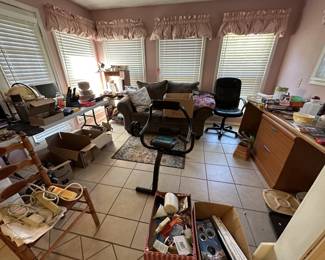 love seat misc kitchen items