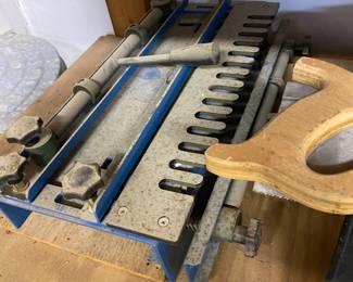 Dovetail jig for router