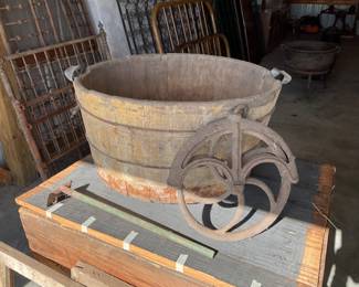 CAST IRON HAY PULLY