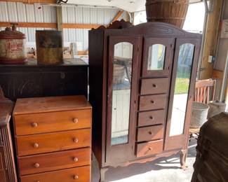 NIVE OLD FURNITURE 