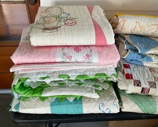 WONDERFUL HAND STICH QUILTS.  
