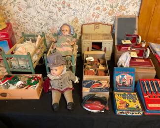 OLD DOLLS AND SEWING MACHINE TOYS