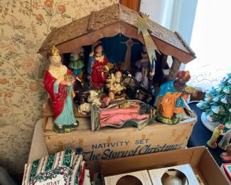 VINTAGE NATIVITY SET