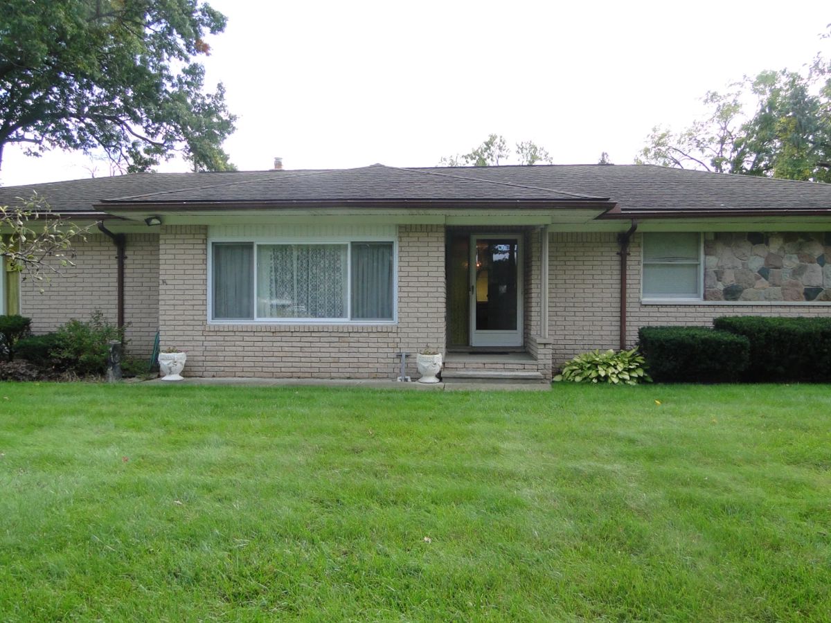 Commerce Township Estate Sale ***** 50... starts on 10/22/2023