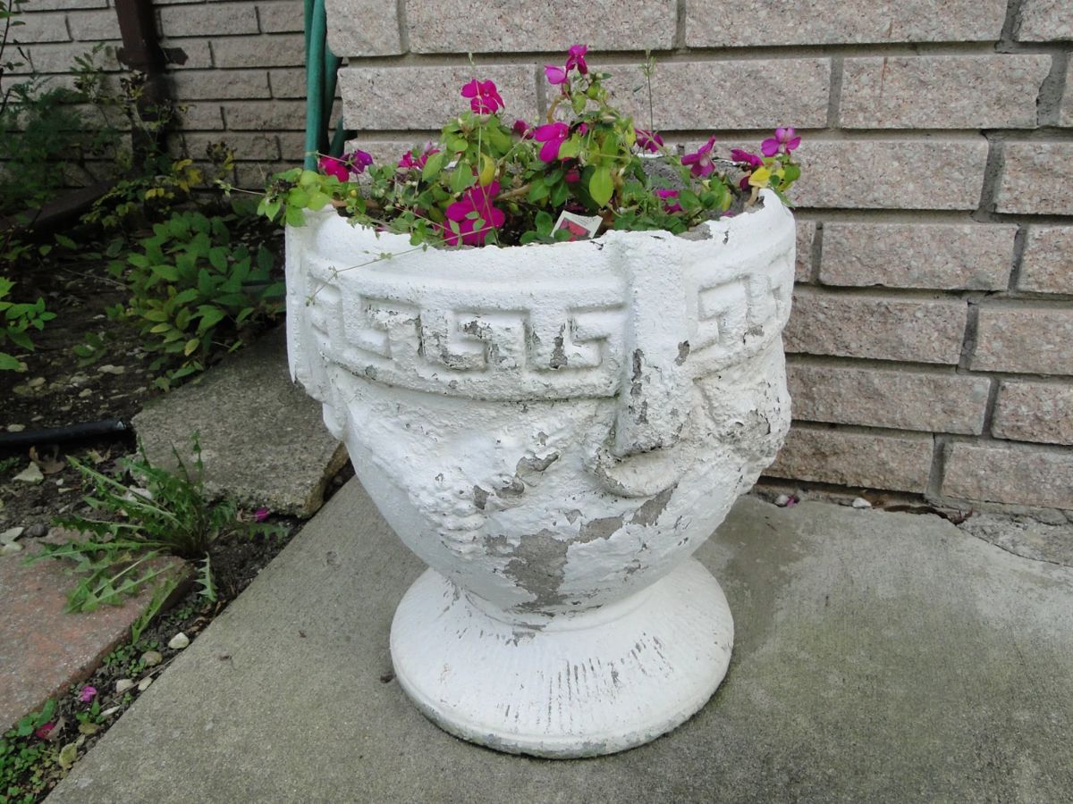 Commerce Township Estate Sale ***** 50... starts on 10/22/2023