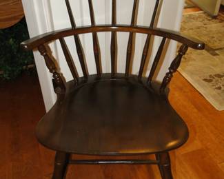 Over sized seat for that additional holiday seating