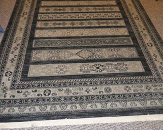 Another fine example of an area rug that is neat and clean