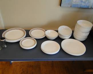 Corelle dish set