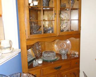 Decorative cut glass pieces, for serving or decoration