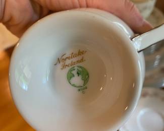 Noritake Ireland Dinnerware Set