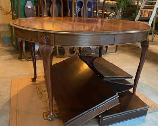 Claw Foot Oval Mahogany Dining Table