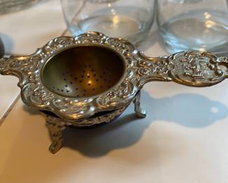 Tea Strainer with Stand
