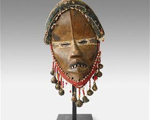 Dan Mano Tribal Mask