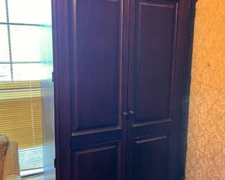 78 x 46 x 22.5 Armoire/Computer desk  - Negotiable