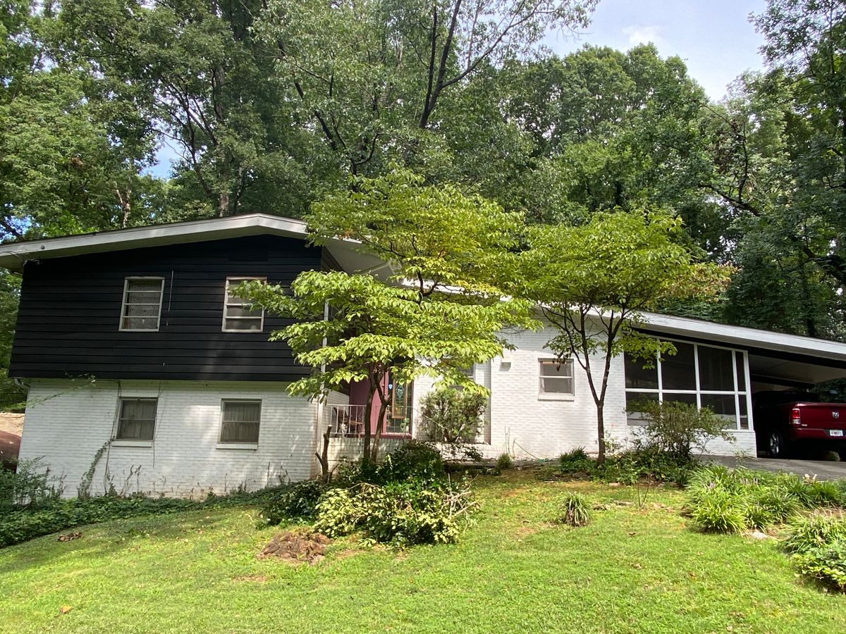 3 Generations Briarcliff Woods Estate Sale... starts on 10/13/2023