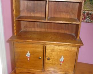 OAK CHILDS CHEST