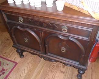 MAHOGANY BUFFET