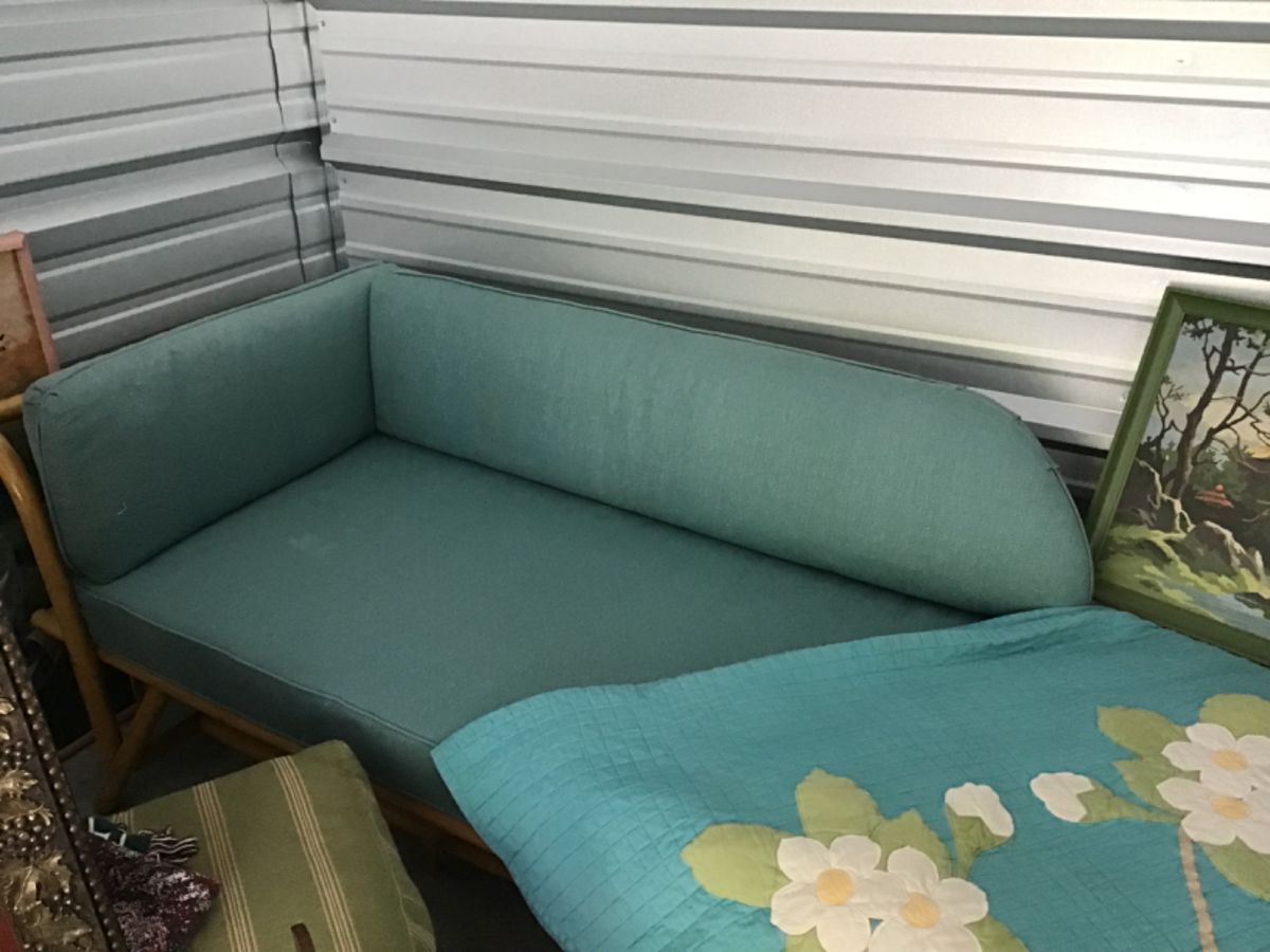 Estate sale in Hinckley, IL starts on 10/14/2023