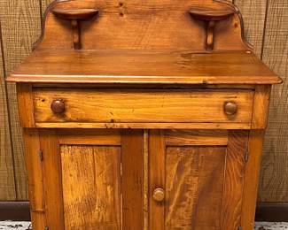 19th C. WASHSTAND WITH DRAWER OVER 2 DOORS 