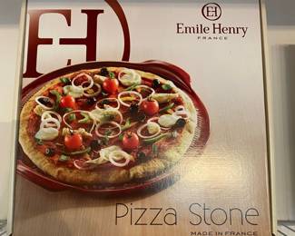 Emile Henry pizza stone