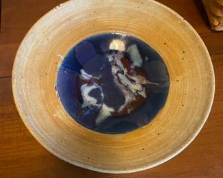 Art pottery bowl