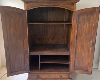 Armoire