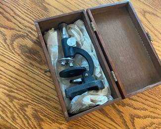 Miniature microscope