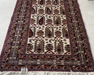 Oriental rug 5'3" x 3'7"