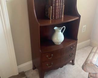 Mahogany bookcase w/drawers