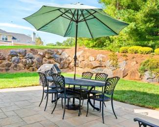 Cast aluminum outdoor table & chairs set w/umbrella