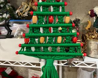macrame Christmas tree wall hanging
