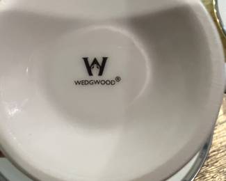 Wedgwood Amherst pattern dinnerware