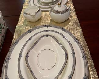 Wedgwood Amherst pattern dinnerware