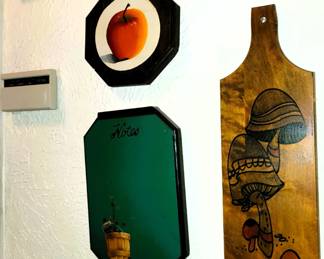 Wood wall decor - decoupage 