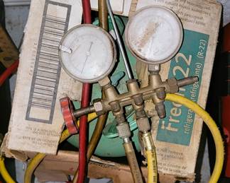 Freon Tank and gauge